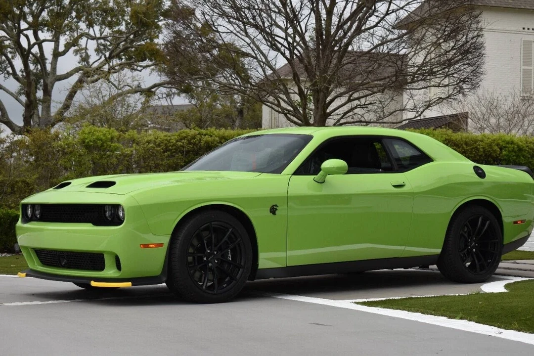2023 Dodge Challenger SRT Hellcat 3rd Gen - Image 13 of 21