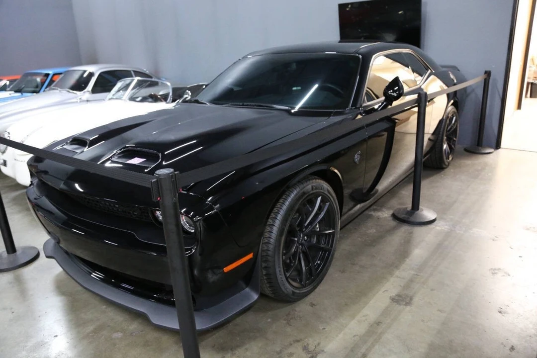 2023 Dodge Challenger SRT Hellcat 3rd Gen - Image 15 of 22