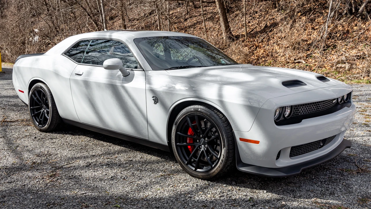 2023 Dodge Challenger SRT Hellcat 3rd Gen - Image 3 of 31