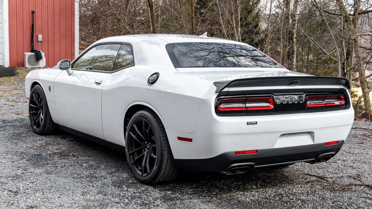 2023 Dodge Challenger SRT Hellcat 3rd Gen - Image 6 of 31