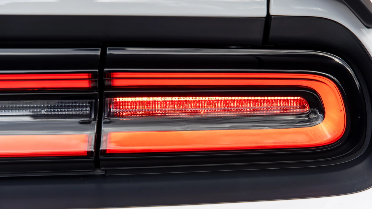 2023 Dodge Challenger SRT Hellcat 3rd Gen - Image 14 of 31