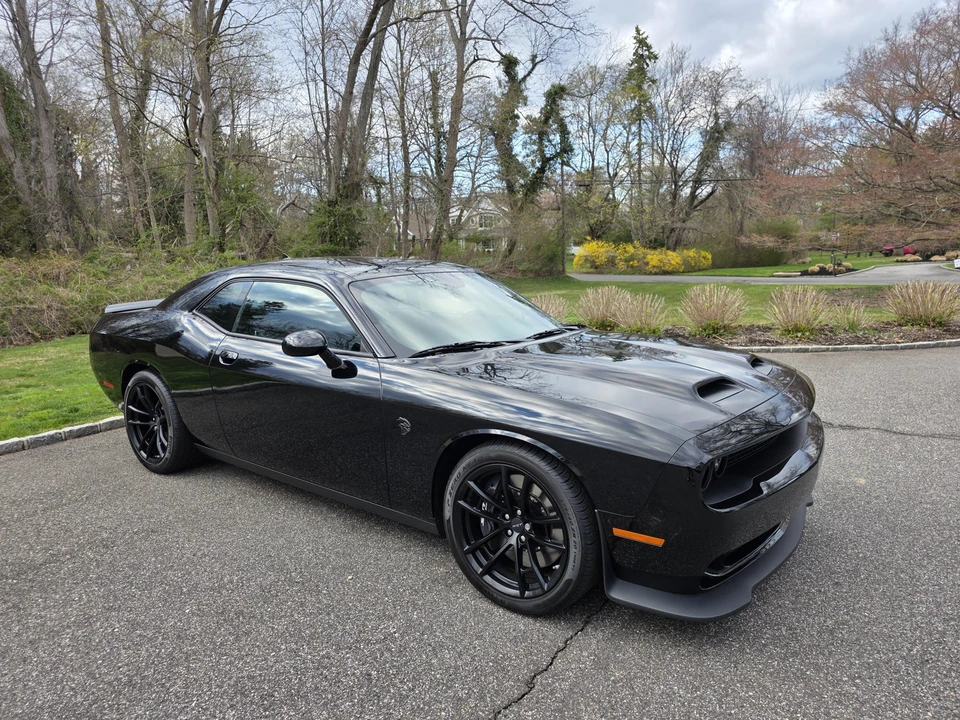 2023 Dodge Challenger SRT Hellcat 3rd Gen - Image 8 of 31