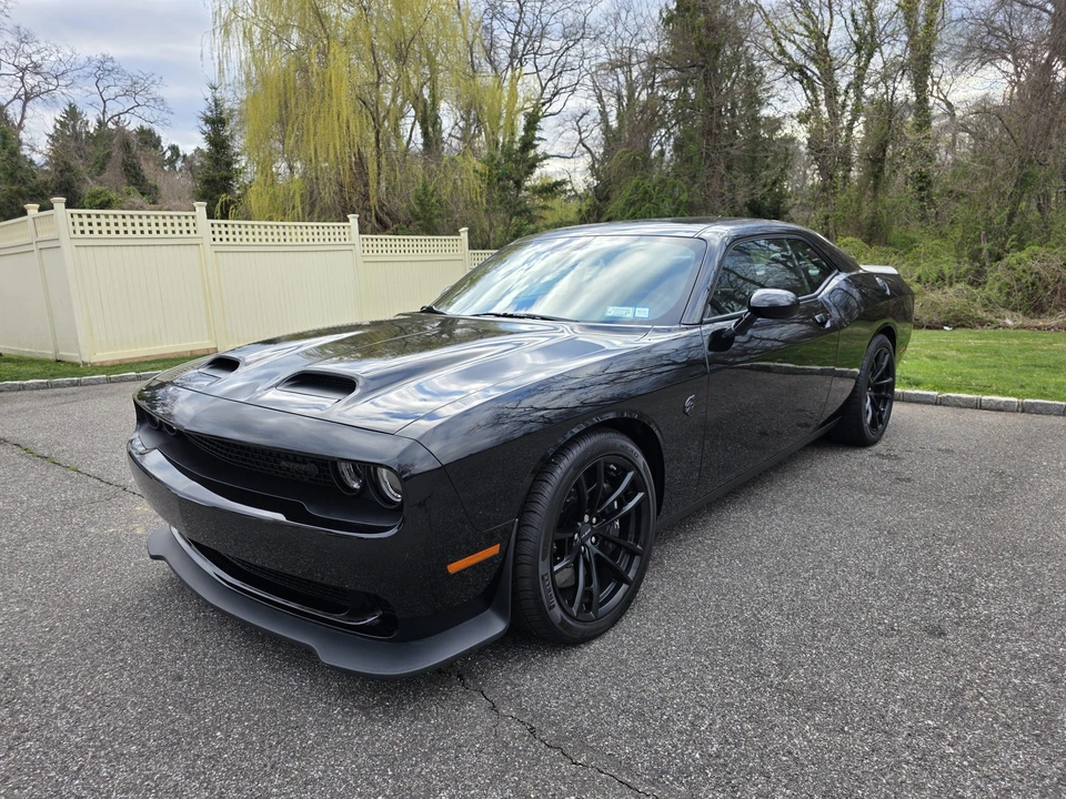 2023 Dodge Challenger SRT Hellcat 3rd Gen - Image 2 of 31