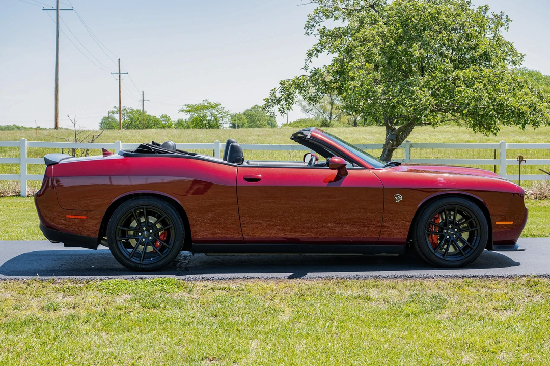 2023 Dodge Challenger SRT Hellcat 3rd Gen - Image 10 of 31