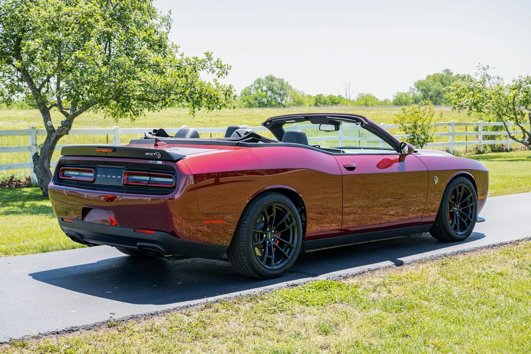 2023 Dodge Challenger SRT Hellcat 3rd Gen - Image 9 of 31