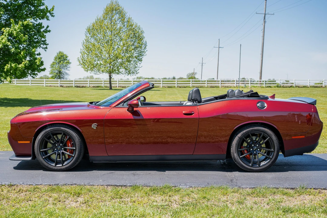 2023 Dodge Challenger SRT Hellcat 3rd Gen - Image 7 of 31