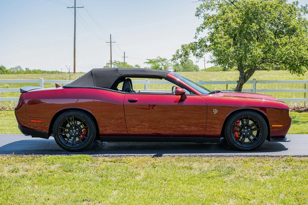 2023 Dodge Challenger SRT Hellcat 3rd Gen - Image 15 of 31
