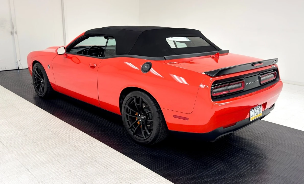 2023 Dodge Challenger SRT Hellcat 3rd Gen - Image 5 of 31