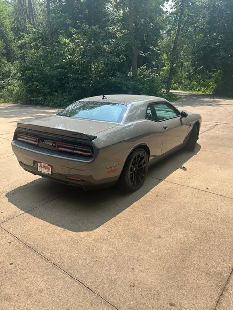 2023 Dodge Challenger SRT Hellcat 3rd Gen - Image 7 of 9