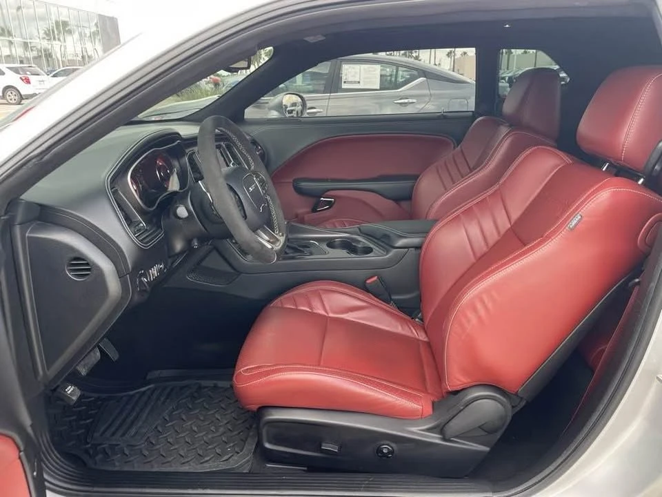 2023 Dodge Challenger SRT Hellcat 3rd Gen - Image 10 of 17