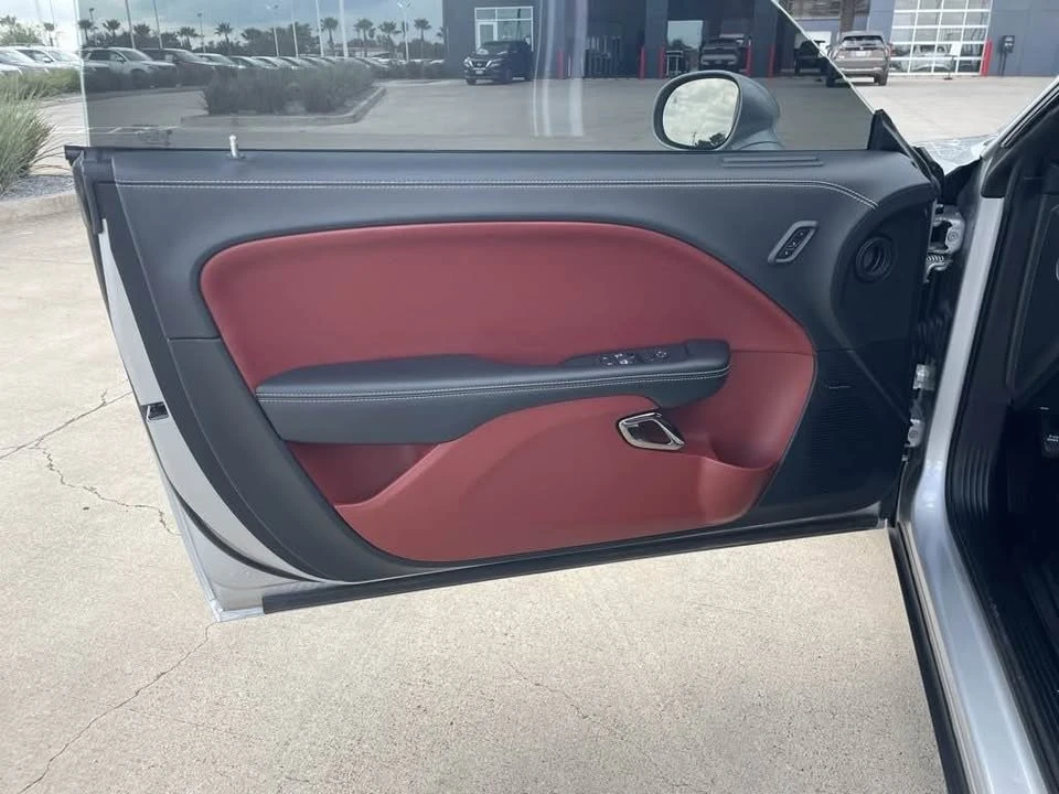 2023 Dodge Challenger SRT Hellcat 3rd Gen - Image 9 of 17