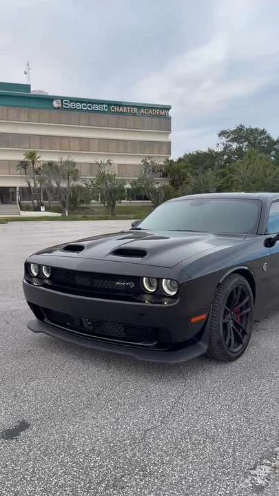 2023 Dodge Challenger SRT Hellcat 3rd Gen - Image 16 of 16