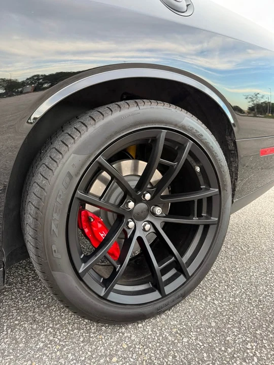 2023 Dodge Challenger SRT Hellcat 3rd Gen - Image 15 of 16