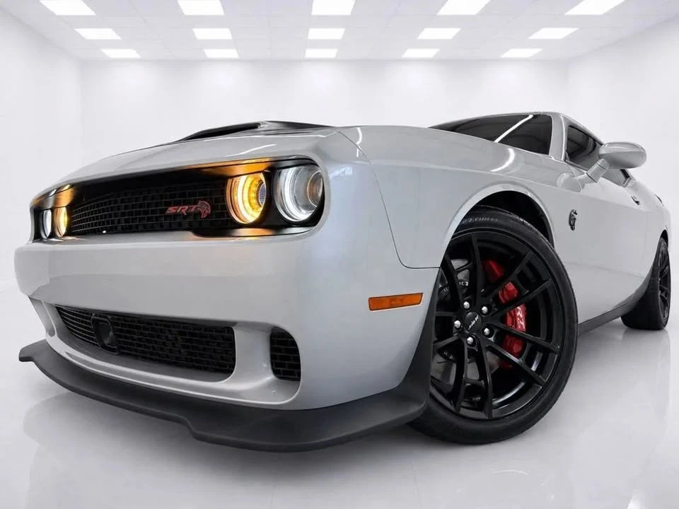 2023 Dodge Challenger SRT Hellcat 3rd Gen - Image 17 of 20