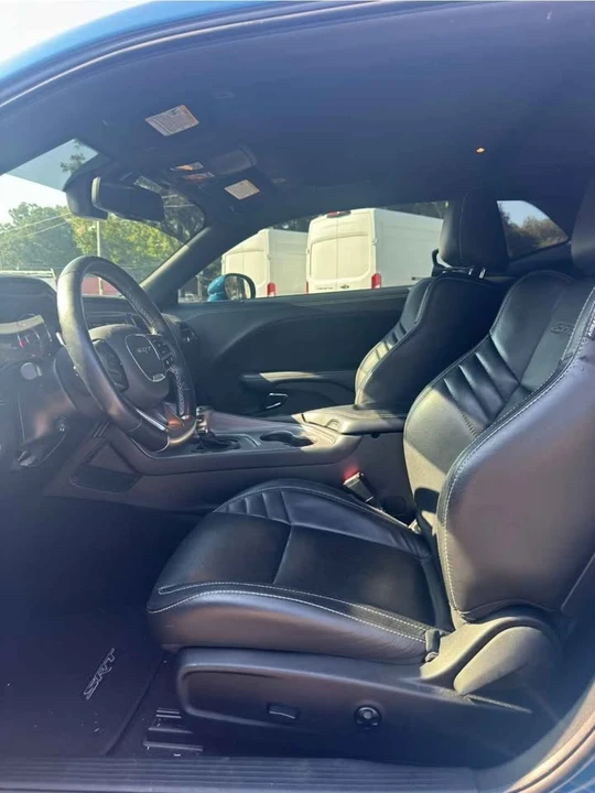 2023 Dodge Challenger SRT Hellcat 3rd Gen - Image 9 of 12