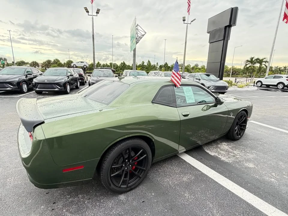 2023 Dodge Challenger SRT Hellcat 3rd Gen - Image 6 of 9