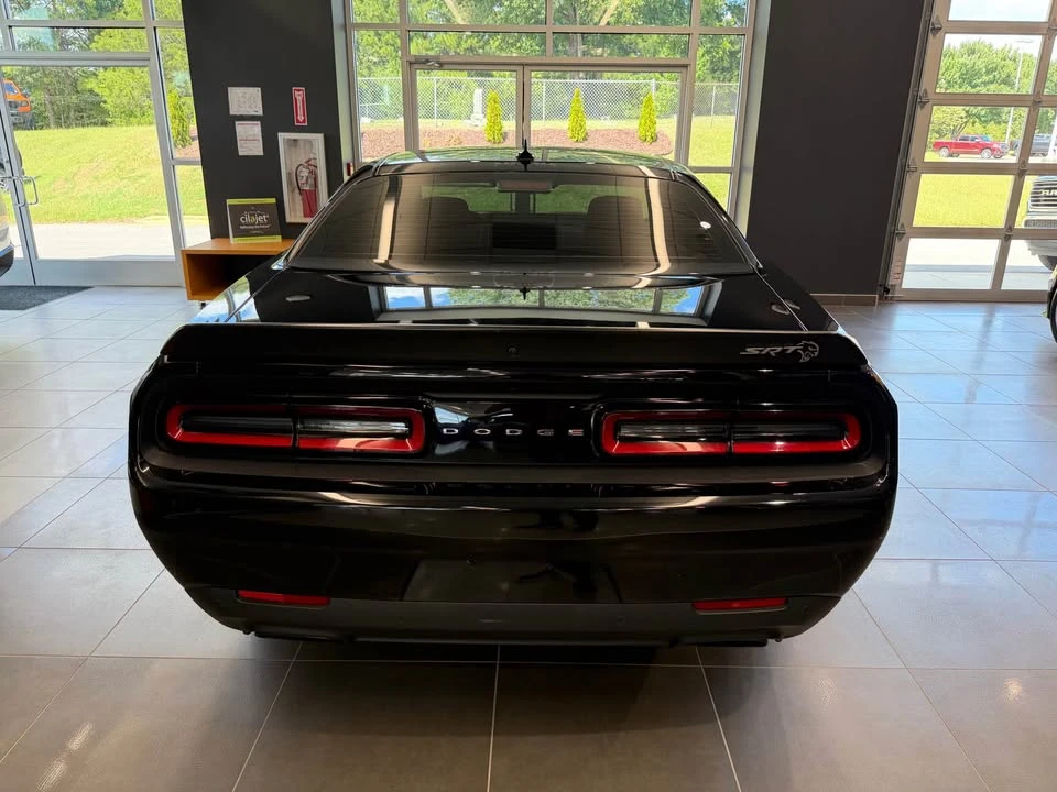 2023 Dodge Challenger SRT Hellcat 3rd Gen - Image 7 of 8