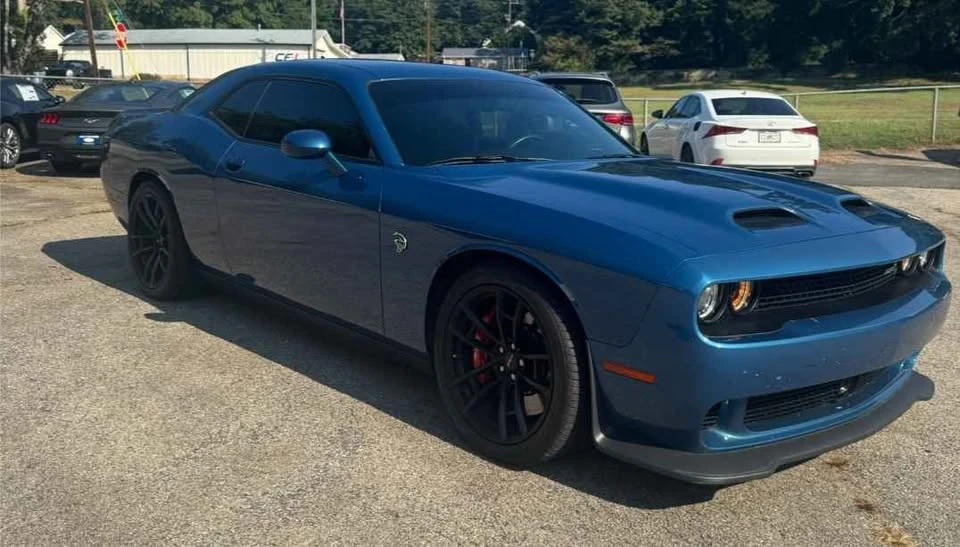 2023 Dodge Challenger SRT Hellcat 3rd Gen - Image 6 of 12