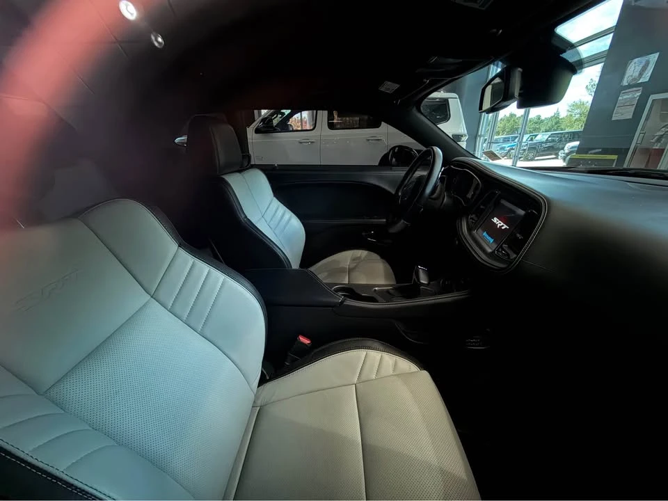 2023 Dodge Challenger SRT Hellcat 3rd Gen - Image 5 of 8