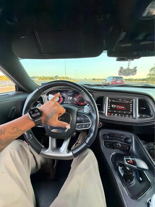 2023 Dodge Challenger SRT Hellcat 3rd Gen - Image 5 of 9