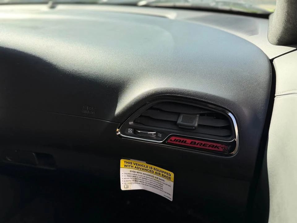 2023 Dodge Challenger SRT Hellcat 3rd Gen - Image 9 of 10