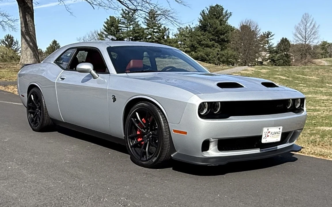 2023 Dodge Challenger SRT Hellcat 3rd Gen - Image 5 of 9