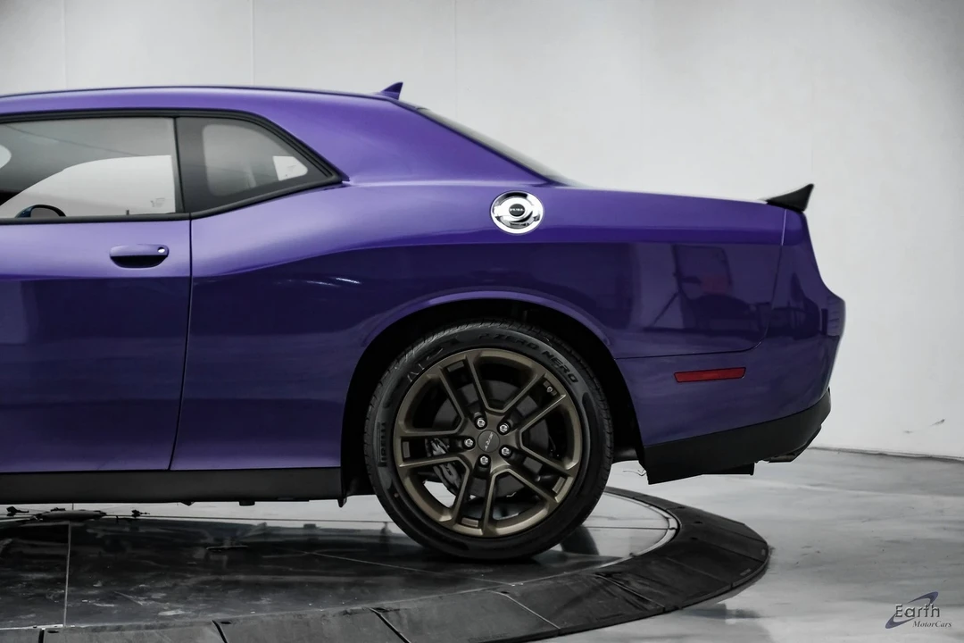 2023 Dodge Challenger SRT Hellcat 3rd Gen - Image 9 of 12