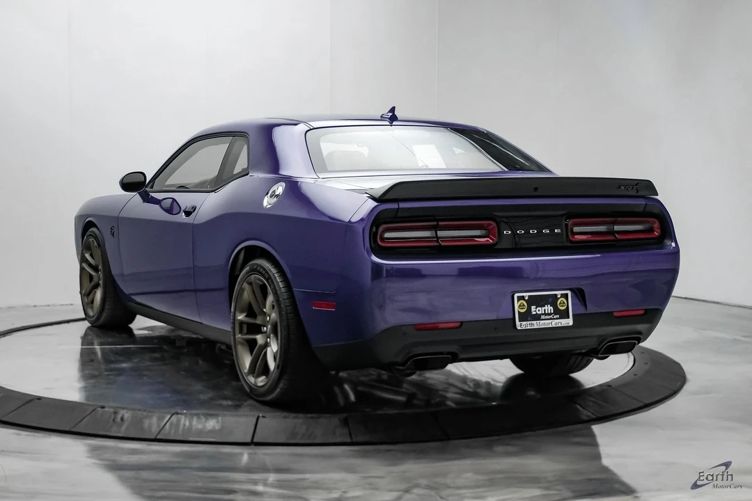 2023 Dodge Challenger SRT Hellcat 3rd Gen - Image 11 of 12