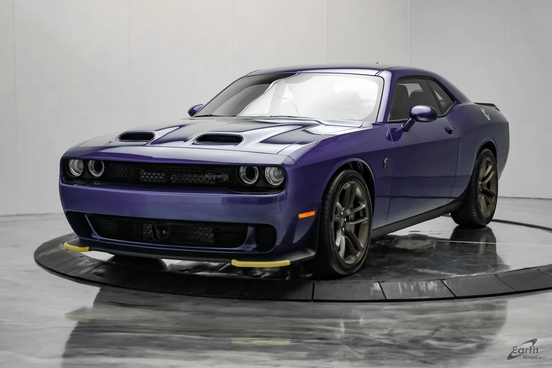 2023 Dodge Challenger SRT Hellcat 3rd Gen - Image 5 of 12