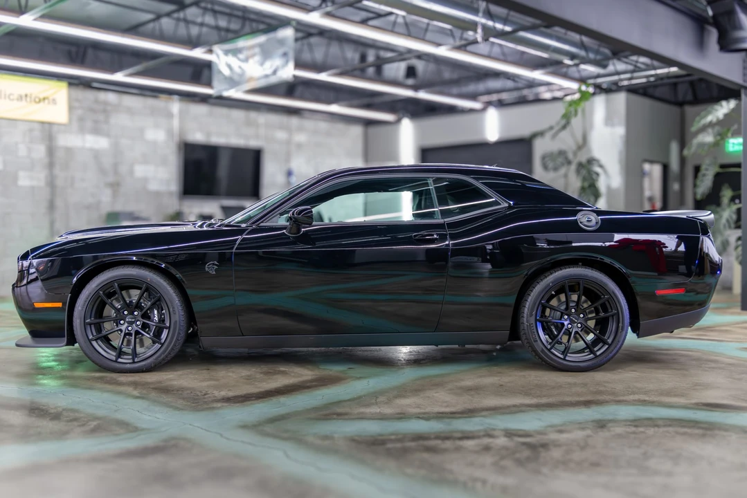 2023 Dodge Challenger SRT Hellcat 3rd Gen - Image 8 of 31