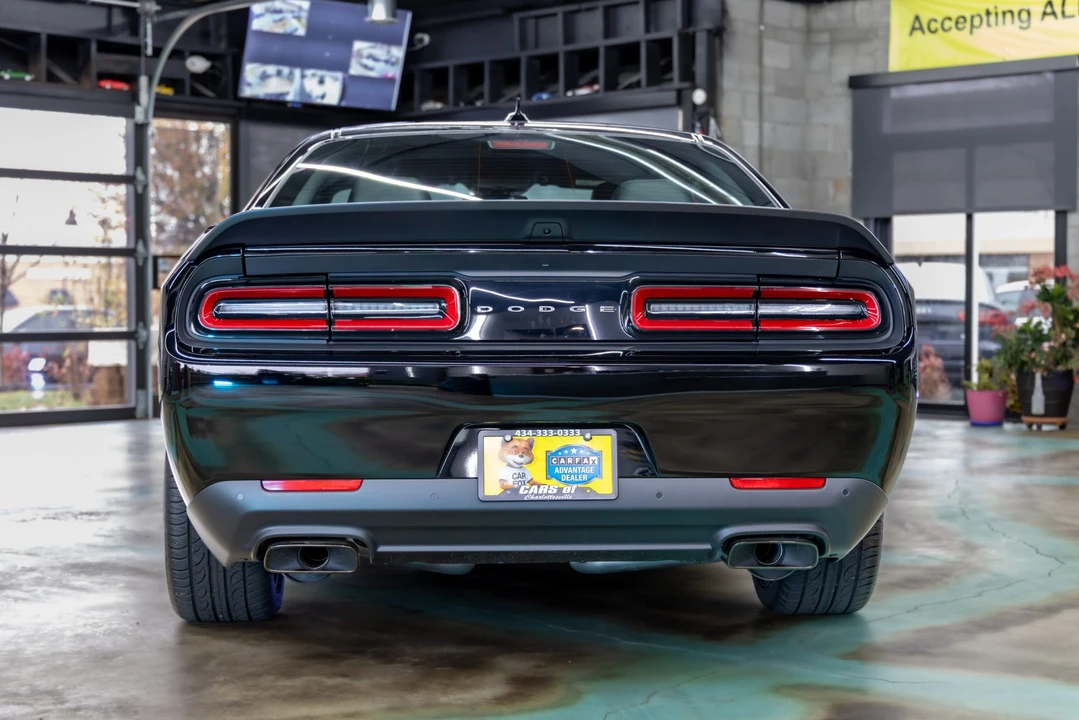 2023 Dodge Challenger SRT Hellcat 3rd Gen - Image 15 of 31