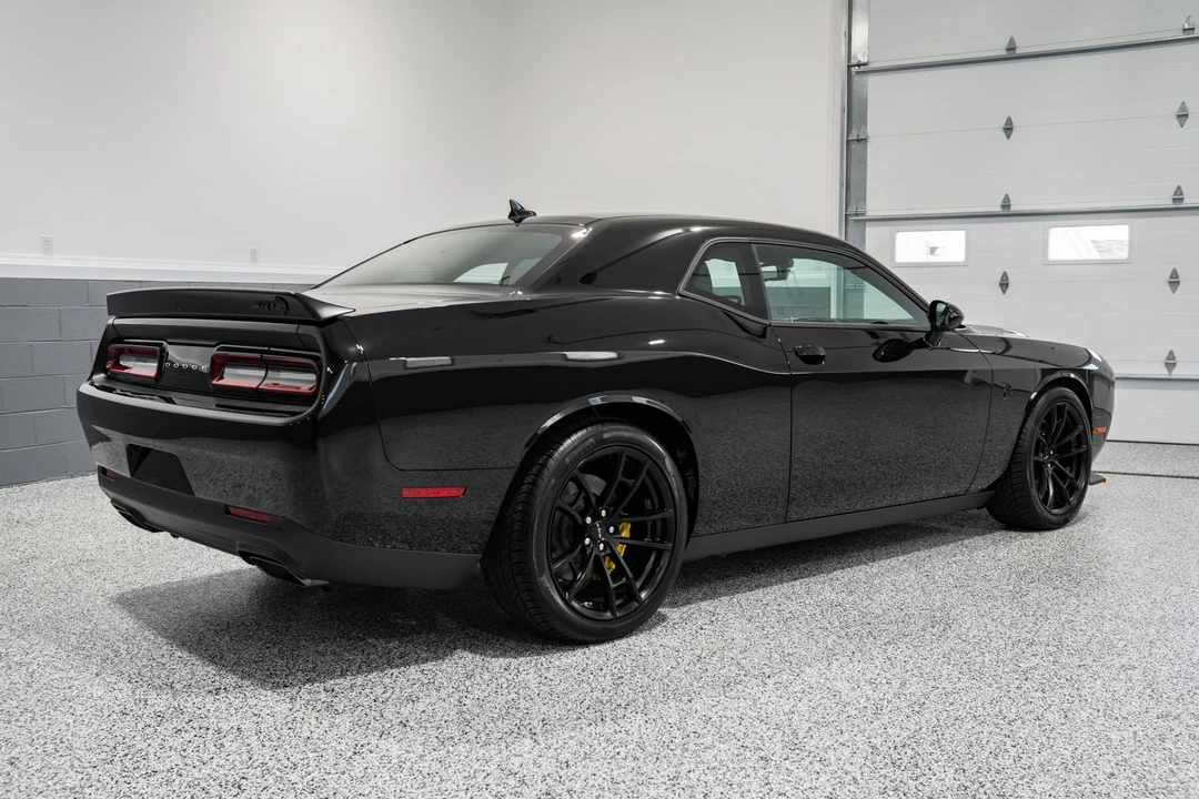 2023 Dodge Challenger SRT Hellcat 3rd Gen - Image 8 of 31