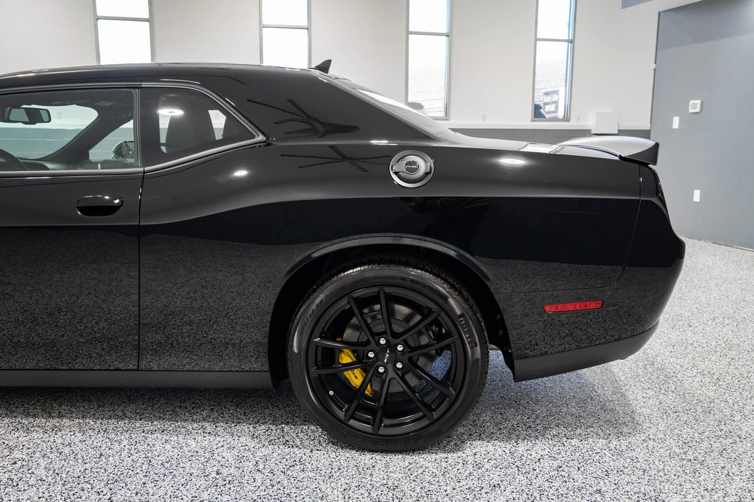 2023 Dodge Challenger SRT Hellcat 3rd Gen - Image 25 of 31