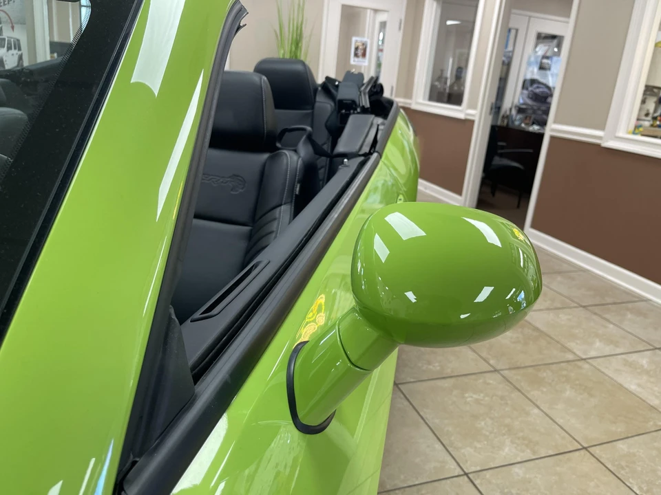 2023 Dodge Challenger SRT Hellcat 3rd Gen - Image 19 of 31