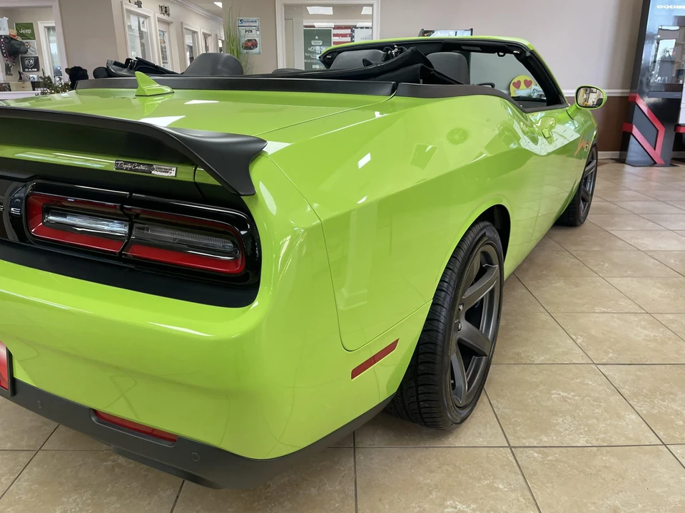 2023 Dodge Challenger SRT Hellcat 3rd Gen - Image 22 of 31