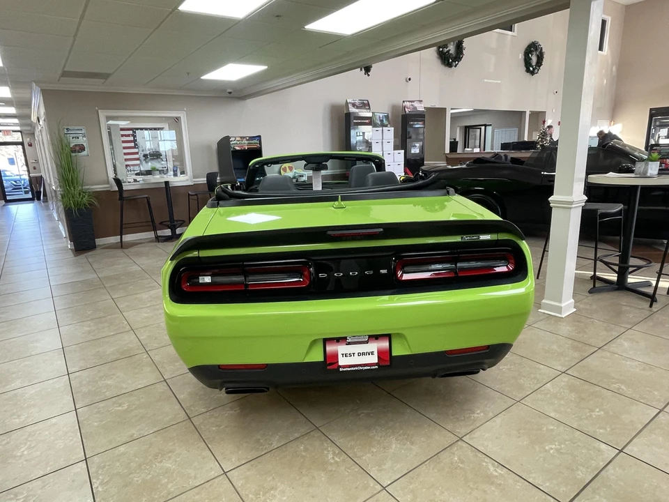 2023 Dodge Challenger SRT Hellcat 3rd Gen - Image 7 of 31