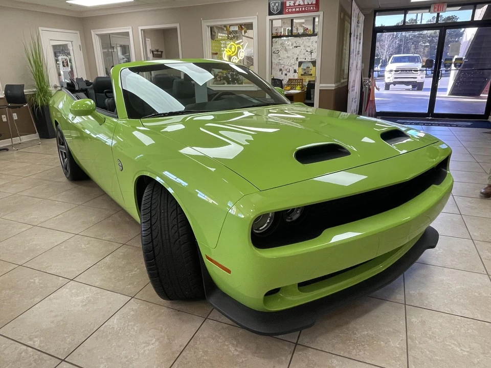2023 Dodge Challenger SRT Hellcat 3rd Gen - Image 12 of 31