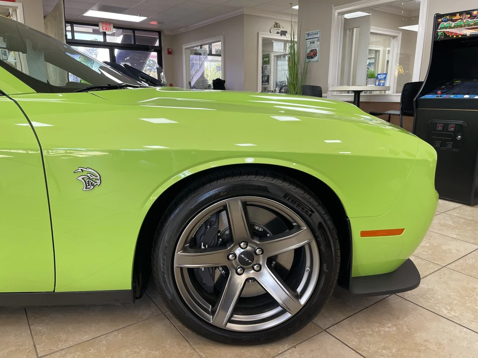 2023 Dodge Challenger SRT Hellcat 3rd Gen - Image 26 of 31