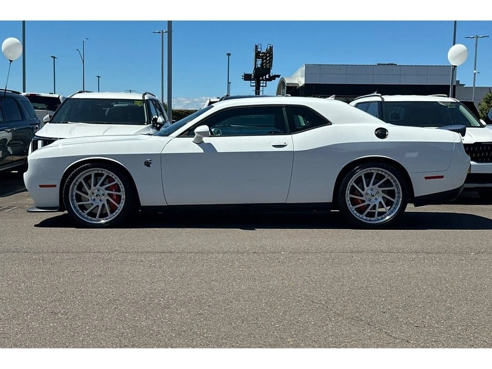 2023 Dodge Challenger SRT Hellcat 3rd Gen - Image 7 of 10