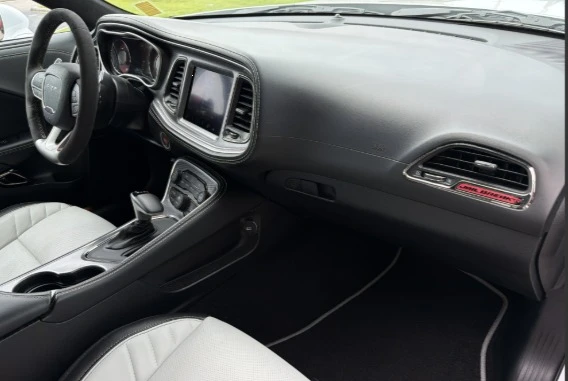 2023 Dodge Challenger SRT Hellcat 3rd Gen - Image 10 of 12
