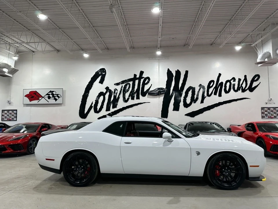 2023 Dodge Challenger SRT Hellcat 3rd Gen - Image 10 of 21