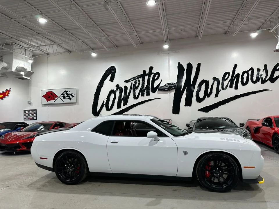 2023 Dodge Challenger SRT Hellcat 3rd Gen - Image 8 of 12