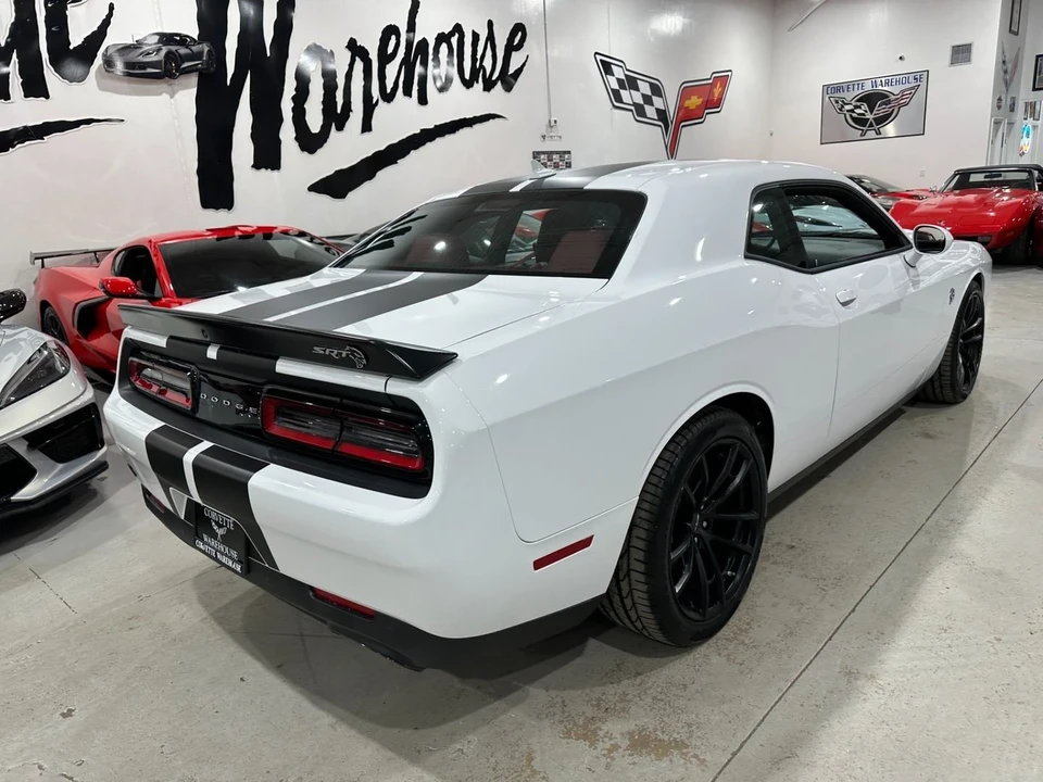 2023 Dodge Challenger SRT Hellcat 3rd Gen - Image 10 of 12