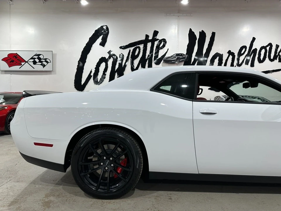 2023 Dodge Challenger SRT Hellcat 3rd Gen - Image 5 of 21
