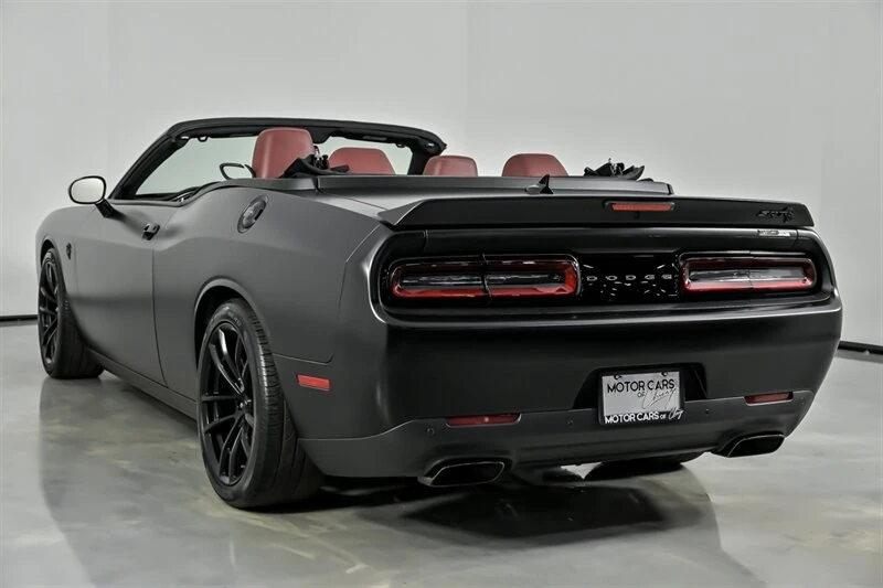 2023 Dodge Challenger SRT Hellcat 3rd Gen - Image 9 of 12