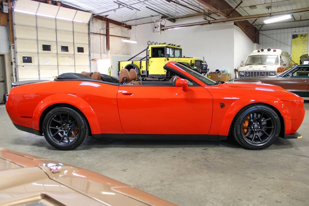 2023 Dodge Challenger SRT Hellcat 3rd Gen - Image 7 of 12