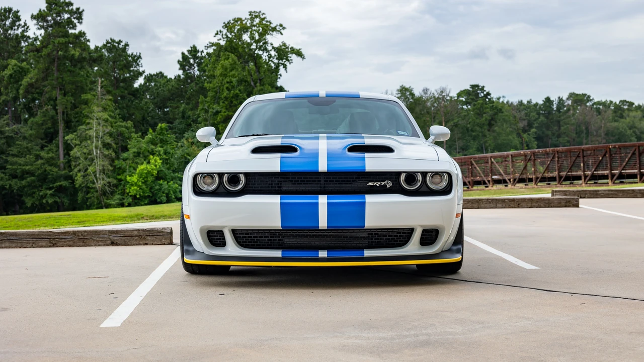 2023 Dodge Challenger SRT Hellcat 3rd Gen - Image 3 of 31