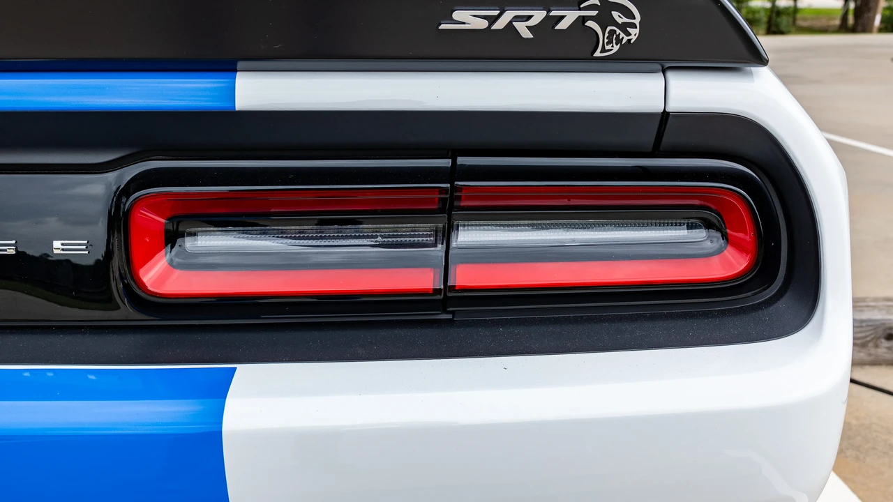 2023 Dodge Challenger SRT Hellcat 3rd Gen - Image 18 of 31