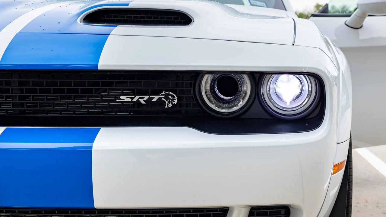 2023 Dodge Challenger SRT Hellcat 3rd Gen - Image 11 of 31