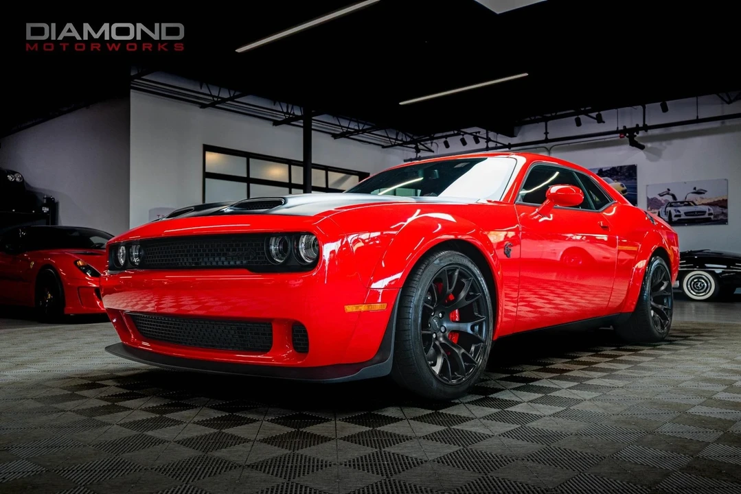 2023 Dodge Challenger SRT Hellcat 3rd Gen - Image 11 of 12